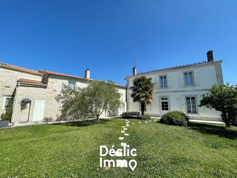 Maison, 265 m²
