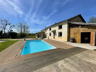Maison, 225 m²