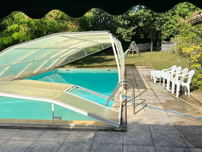 Maison, 240 m²