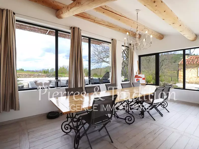 Maison, 249 m²