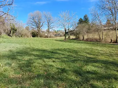 Terrain, 2 174 m²