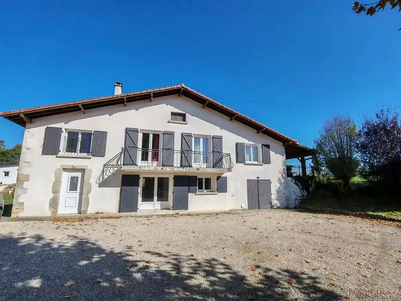 Maison, 153 m²