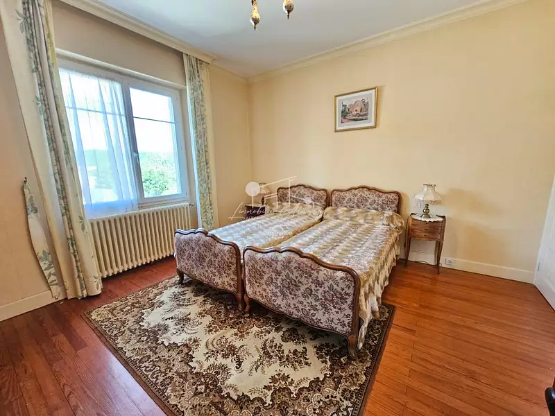 Maison, 241 m²