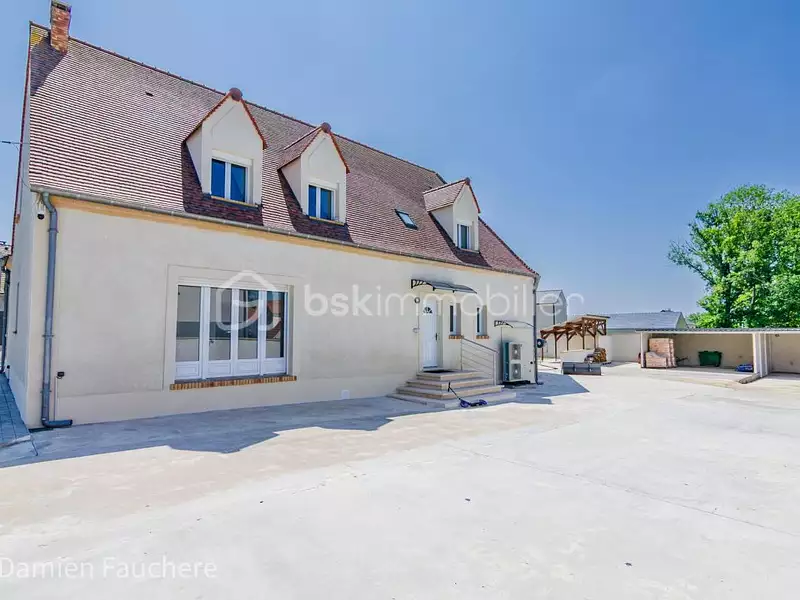 Maison, 310 m²