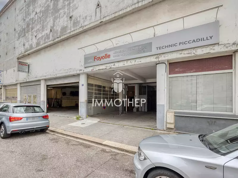 Divers, 296 m²