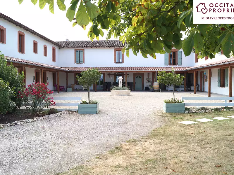 Maison, 730 m²