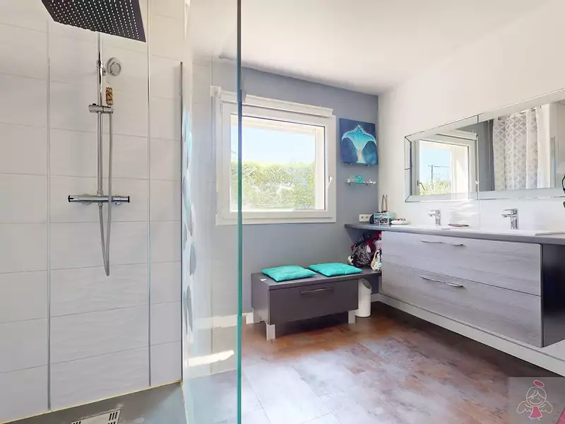 Maison, 170 m²