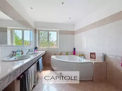 Maison, 145 m²