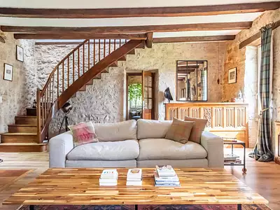 Maison, 250 m²