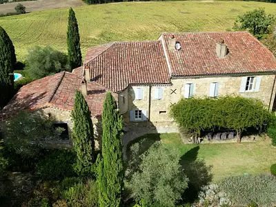 Maison, 425 m²