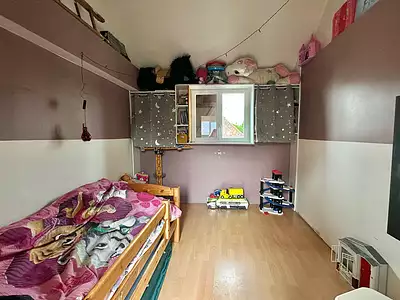 Maison, 196 m²