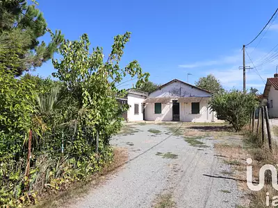 Terrain, 900 m²