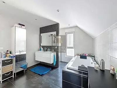Maison, 187 m²