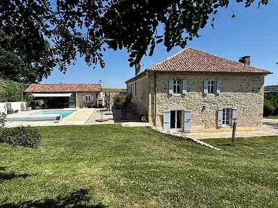 Maison, 330 m²