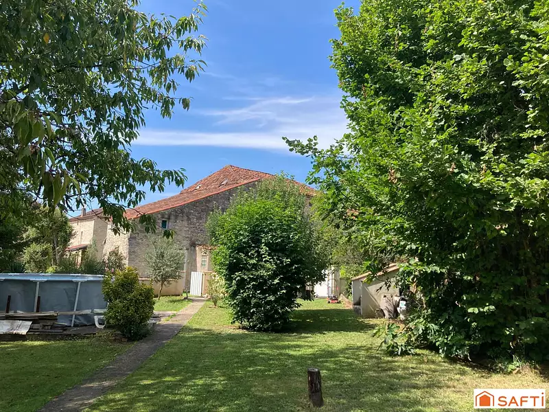 Maison, 237 m²