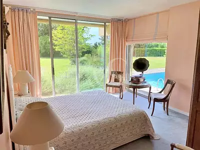 Maison, 260 m²