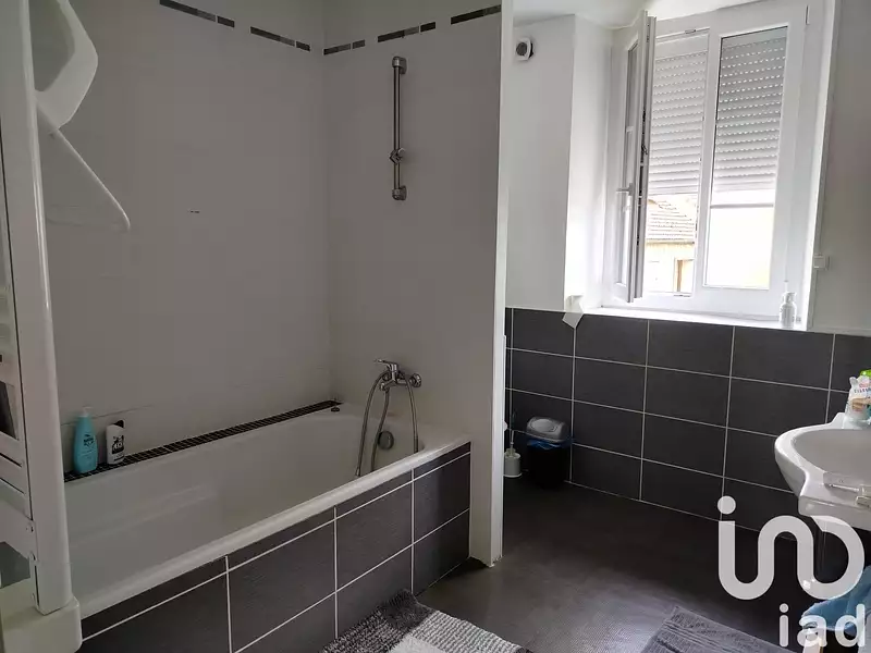 Maison, 246 m²