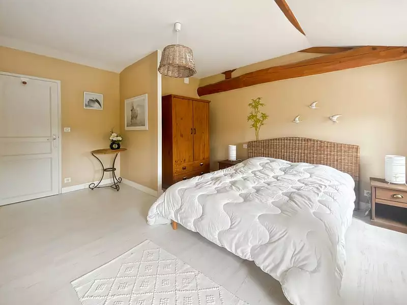 Maison, 210 m²