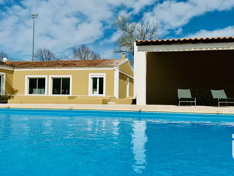 Maison, 200 m²