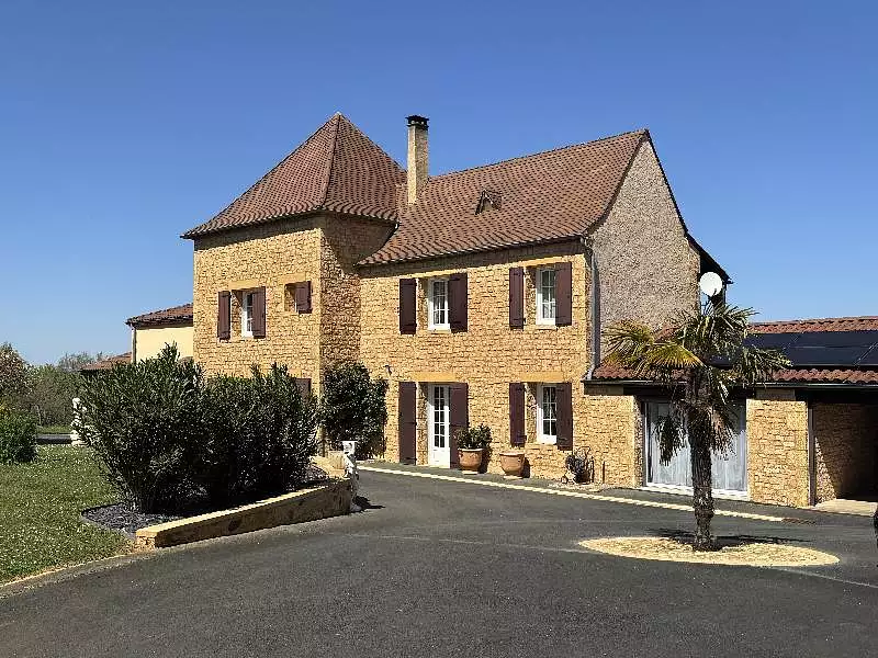 Maison, 260 m²