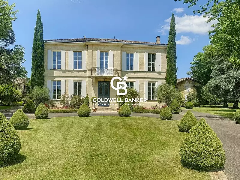 Maison, 390 m²