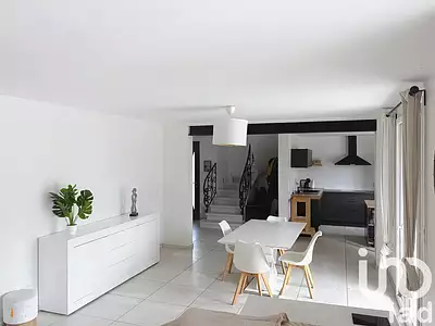 Maison, 167 m²