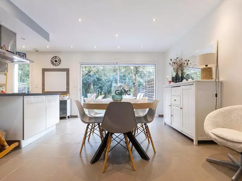 Maison, 119 m²