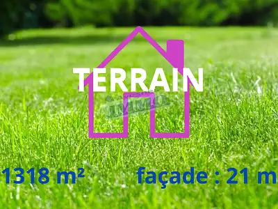 Terrain, 1 318 m²