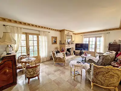 Maison, 271 m²