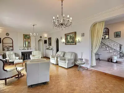 Maison, 166 m²