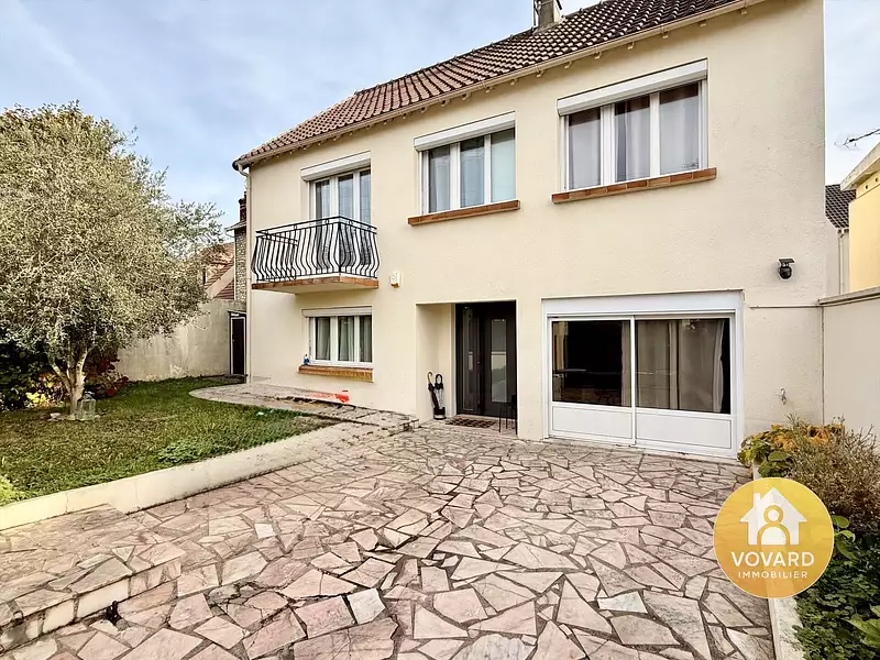 Maison, 156 m²
