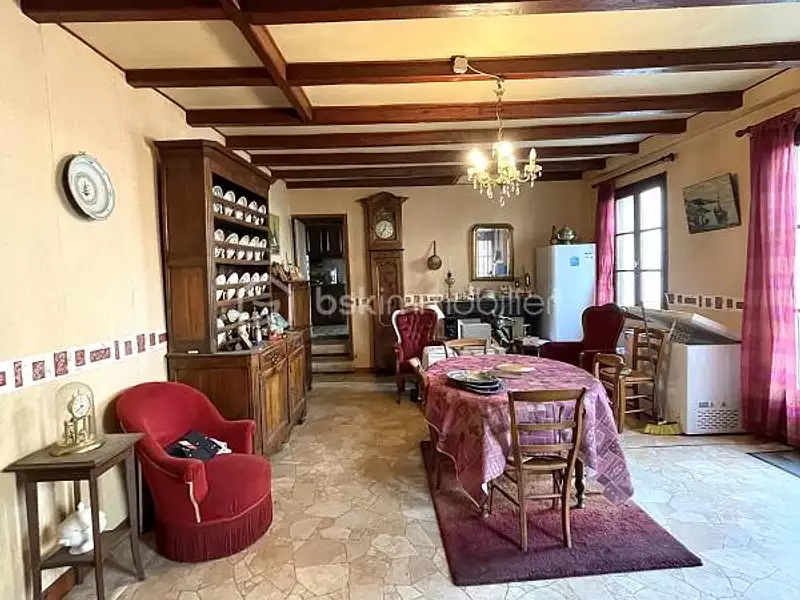 Immeuble, 208 m²