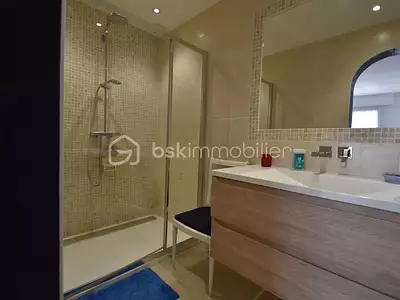 Maison, 303 m²
