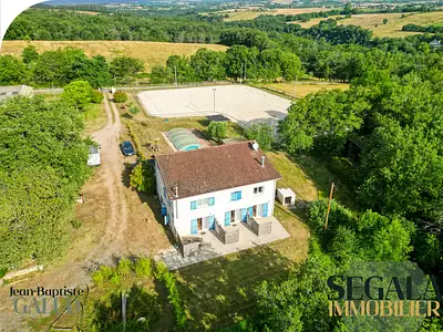 Maison, 275 m²