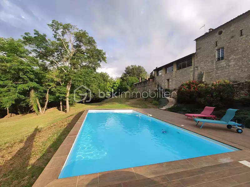 Maison, 230 m²