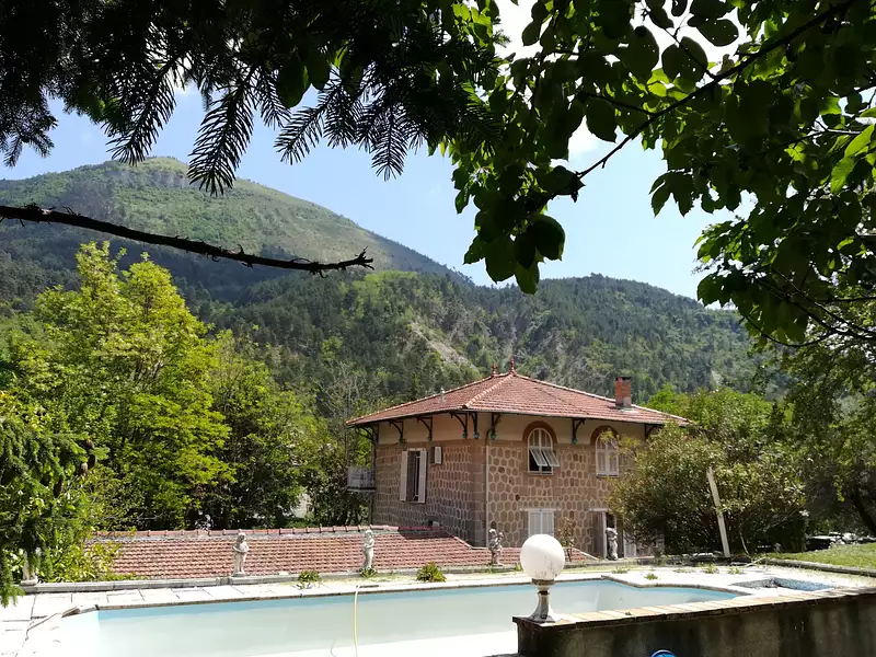 Maison, 169 m²