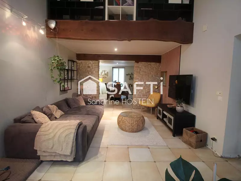 Maison, 284 m²