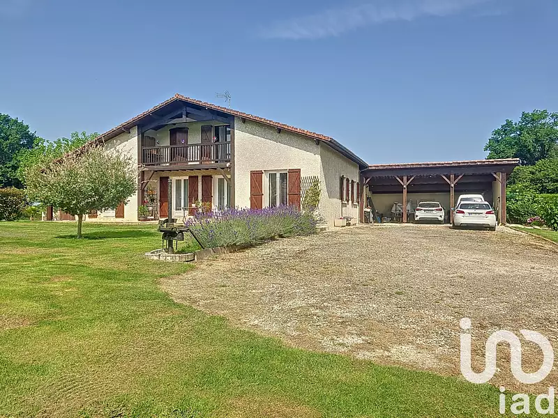 Maison, 235 m²