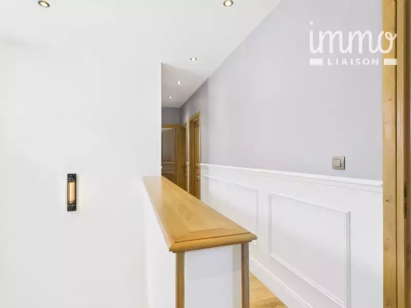 Maison, 266 m²