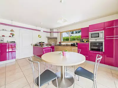 Maison, 215 m²