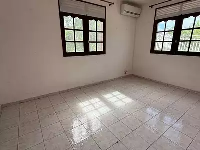Maison, 236 m²