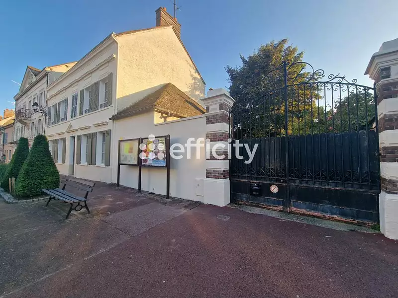 Maison, 220 m²
