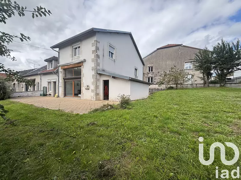 Maison, 166 m²