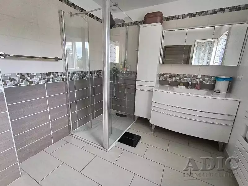 Maison, 142 m²
