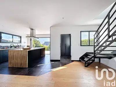 Maison, 233 m²