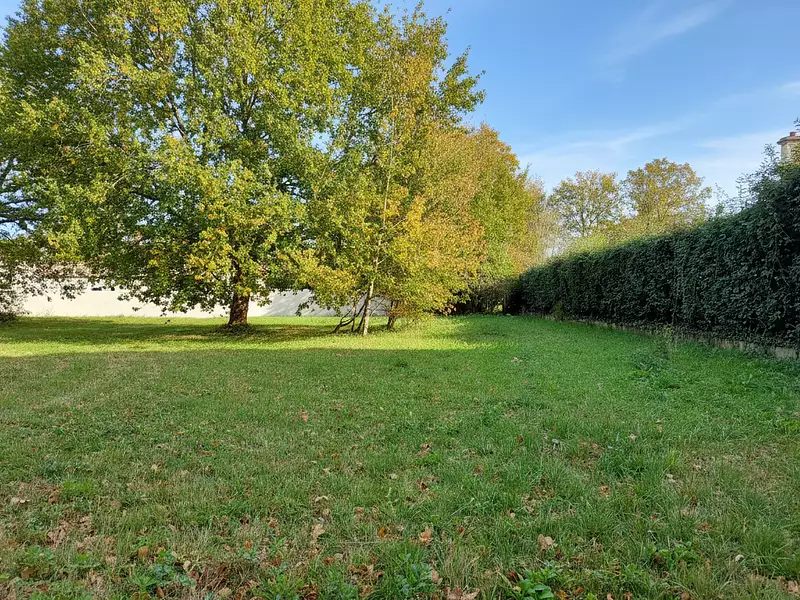 Terrain, 373 m²