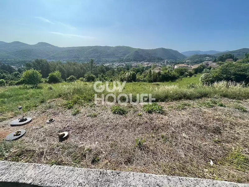 Terrain, 1 066 m²