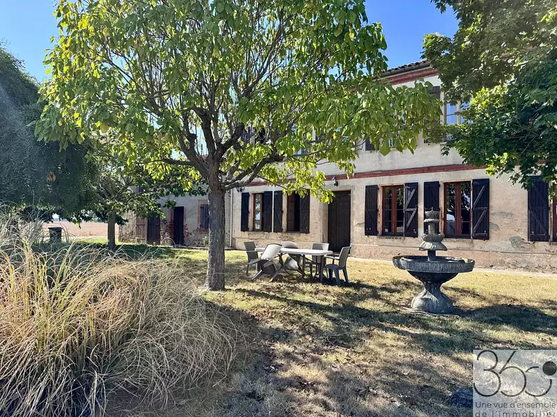 Maison, 195 m²