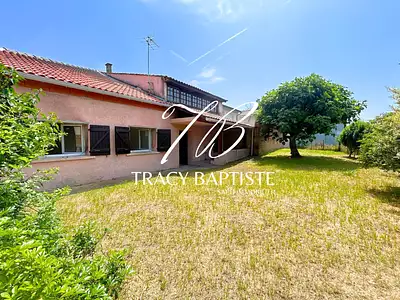 Maison, 225 m²