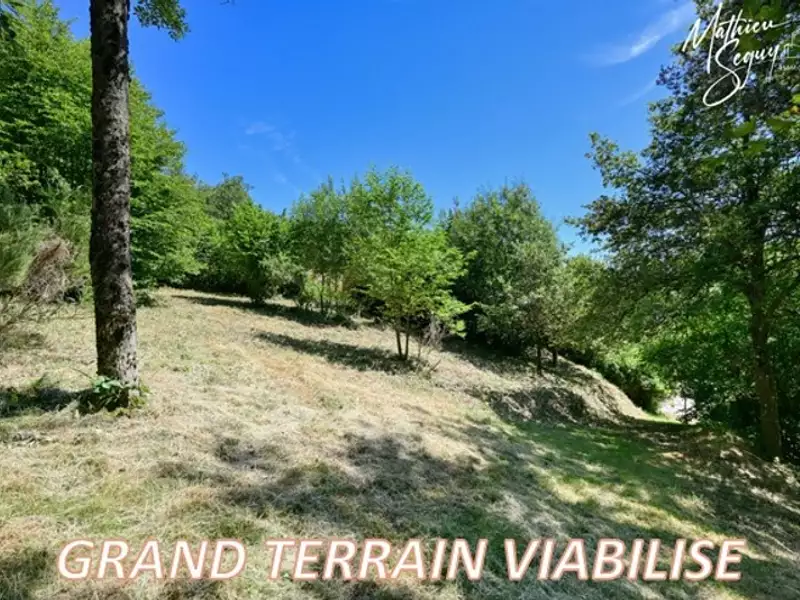 Terrain, 810 m²